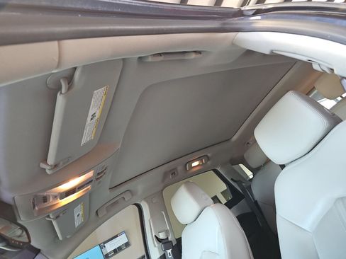Used 2016 Cadillac SRX Luxury w/ Driver Awareness Package AWD/4WD image 5