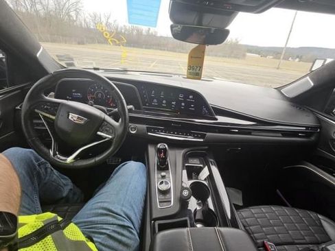 Used 2023 Cadillac Escalade V image 3