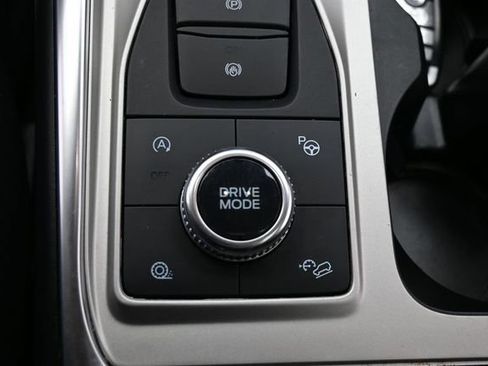 Used 2021 Ford Explorer Platinum w/ Equipment Group 601A AWD/4WD image 28