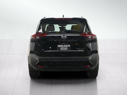 Used 2023 Nissan Rogue SV w/ SV Premium B Package AWD/4WD image 4