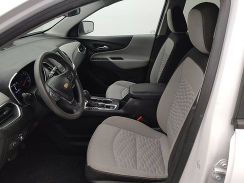 Used 2020 Chevrolet Equinox LS w/ LS Convenience Package FWD image 17