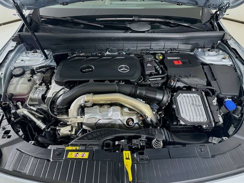 New 2026 Mercedes-Benz GLB 250 image 32