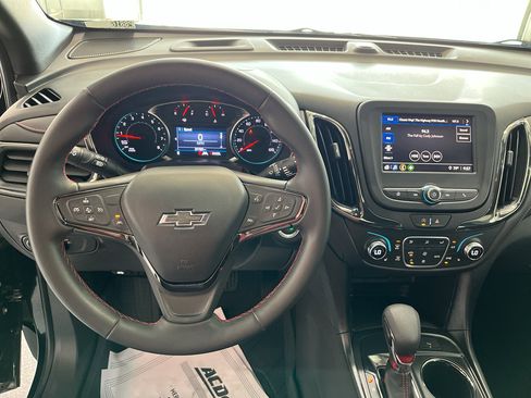 Used 2023 Chevrolet Equinox RS FWD image 17