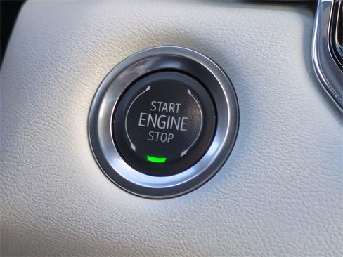 Certified 2024 GMC Canyon AT4X image 33