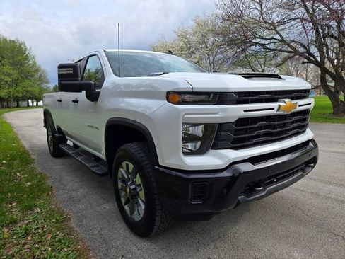 New 2026 Chevrolet Silverado 2500 Custom w/ Custom Value Package image 10
