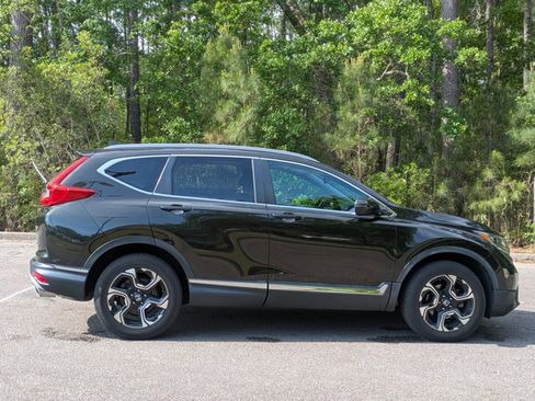 Used 2018 Honda CR-V Touring image 4
