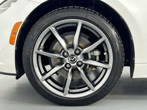 Used 2023 MAZDA MX-5 Miata Grand Touring w/ Weather Package image 34