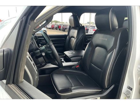 Used 2023 RAM 1500 Laramie image 25