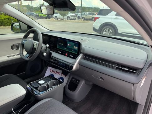 Used 2026 Hyundai Ioniq 5 SE RWD image 27