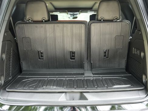 Used 2024 GMC Yukon Denali Ultimate w/ LPO, Floor Liner Package AWD/4WD image 70