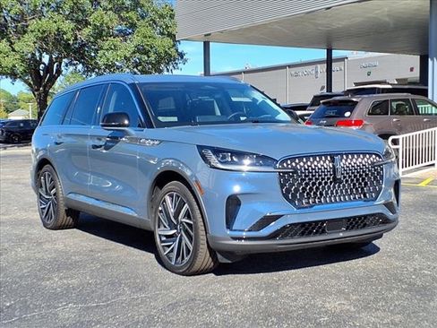 New 2025 Lincoln Aviator Reserve w/ Equipment Group 201A image 3