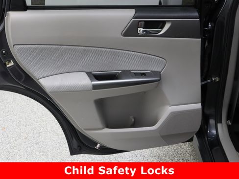 Used 2011 Subaru Forester 2.5X Premium image 23