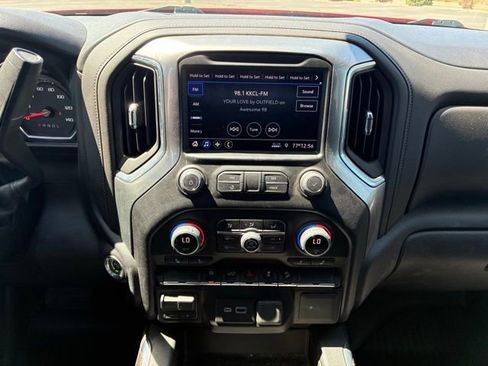 Used 2021 Chevrolet Silverado 1500 RST AWD/4WD image 15