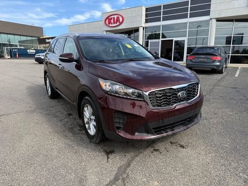 Used 2019 Kia Sorento AWD w/ LX Convenience Package image 4