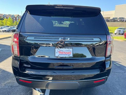 Used 2021 Chevrolet Tahoe Z71 w/ Luxury Package AWD/4WD image 4