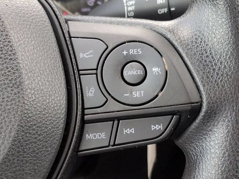 Certified 2022 Toyota RAV4 LE FWD image 24