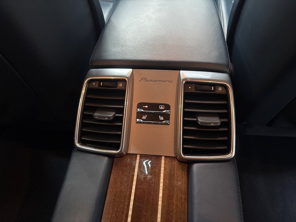 Used 2012 Porsche Panamera image 40
