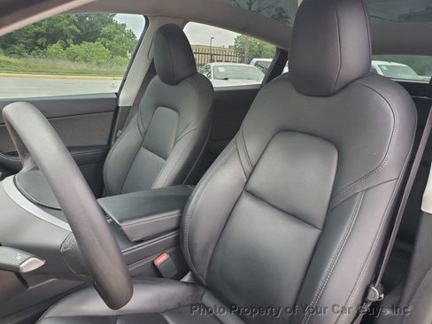 Used 2023 Tesla Model Y Long Range AWD/4WD image 23