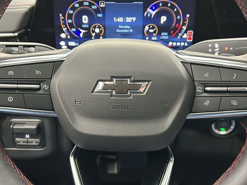 Used 2025 Chevrolet Suburban RST w/ RST Capability Package image 25