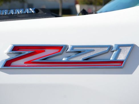 Used 2024 Chevrolet Silverado 2500 W/T image 8