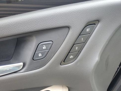 Used 2019 Buick Envision Premium w/ Driver Confidence Package AWD/4WD image 11