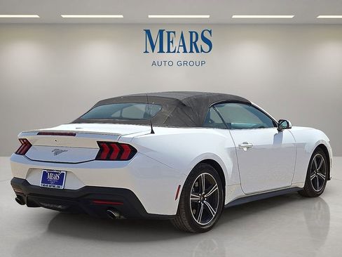 Used 2024 Ford Mustang Premium image 5