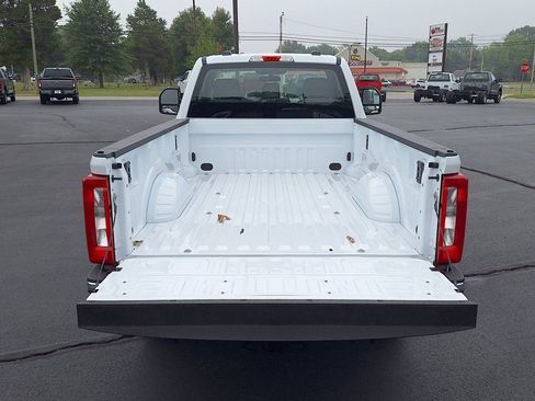 New 2026 Ford F250 XL w/ XL Chrome Package image 21