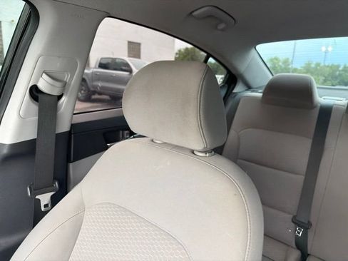 Used 2019 Hyundai Elantra SEL FWD image 56