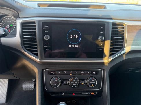 Used 2018 Volkswagen Atlas SE image 25