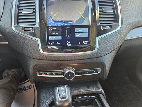 Used 2017 Volvo XC90 T6 Momentum w/ Vision Package image 14