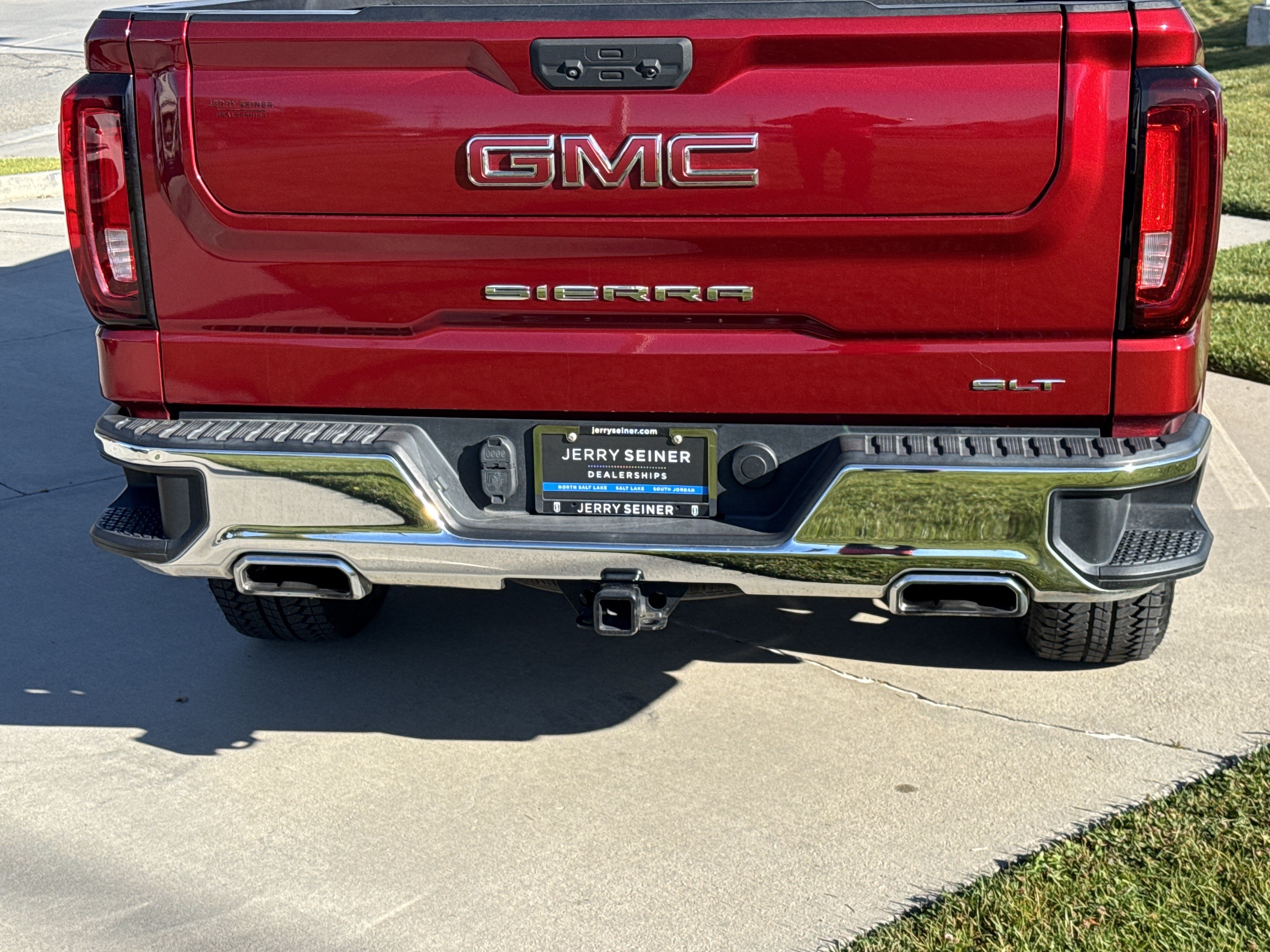 Used 2022 GMC Sierra 1500 SLT w/ SLT Convenience Package AWD/4WD image 13