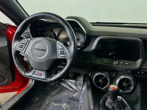 Used 2021 Chevrolet Camaro SS image 16