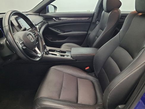 Used 2019 Honda Accord Sport image 17