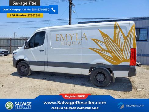 Used 2024 Mercedes-Benz Sprinter 2500 image 3