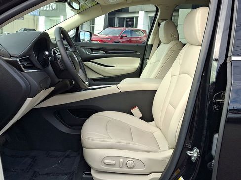 Certified 2023 Buick Enclave Essence image 18