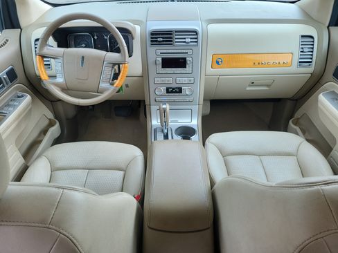 Used 2007 Lincoln MKX 2WD image 10