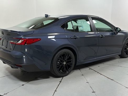 New 2026 Toyota Camry SE image 5