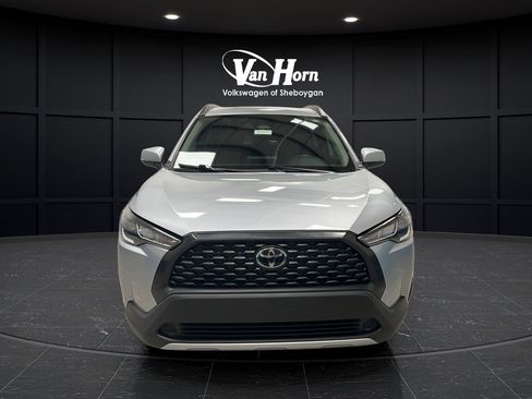 Used 2023 Toyota Corolla Cross LE FWD image 8