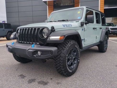 Used 2023 Jeep Wrangler Unlimited w/ Cold Weather Group AWD/4WD image 8