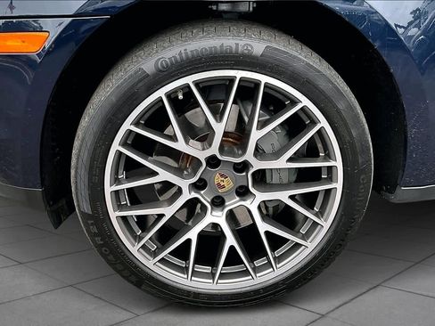 Used 2020 Porsche Macan S image 11