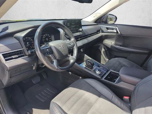 Used 2023 Mitsubishi Outlander SE AWD/4WD image 8