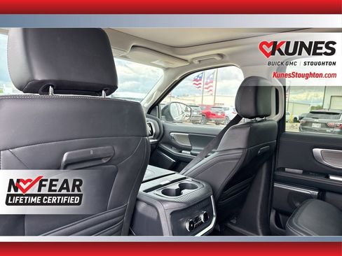 Used 2025 Ford Expedition Max Platinum AWD/4WD image 43