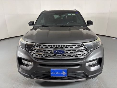 Used 2020 Ford Explorer Limited RWD image 3