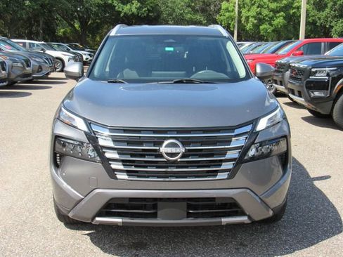 Certified 2024 Nissan Rogue SL FWD image 9