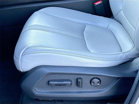 Certified 2024 Honda Pilot Touring image 23