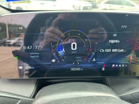 Used 2026 Chevrolet Equinox LT w/ Convenience Package II FWD image 5