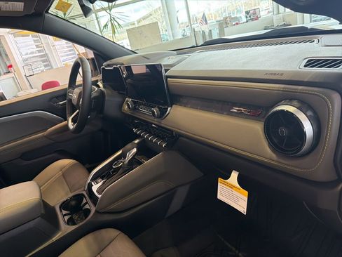 New 2026 Chevrolet Colorado ZR2 w/ Technology Package image 24