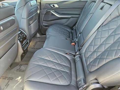 New 2026 BMW X7 xDrive40i w/ M Sport Package image 16