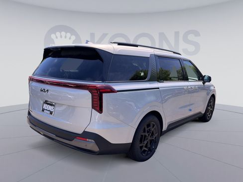 New 2026 Kia Carnival SX Prestige FWD image 11