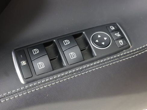 Used 2020 Tesla Model S Long Range Plus image 21